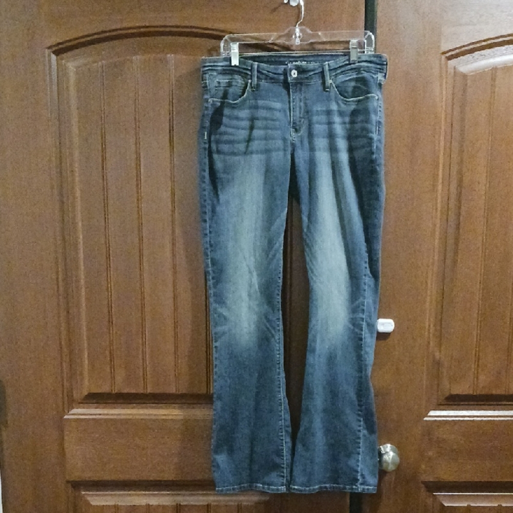 Levi Strauss Signature Jeans. Size 14. 32/34